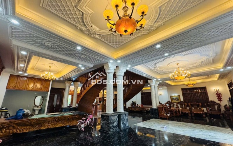 BIỆT PHỦ SIÊU KHỦNG TẠI BÌNH DƯƠNG GIẢM GIÁ SỐC 10 TỶ