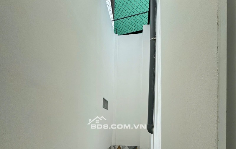 NHÀ CẤP 4, HẺM 115 ĐƯỜNG CMT8, P.Bình THỦY, TP.CẦN THƠ