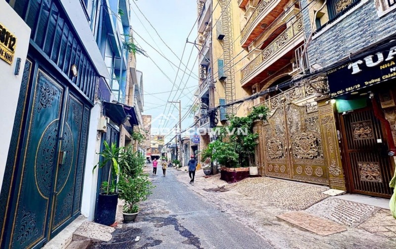 Nhà HXH, 1 xẹt đường Trường Chinh - Tân Phú, tiện kết nối sân bay Tân Sơn Nhất