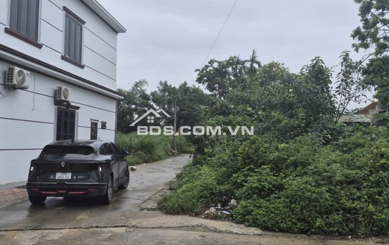 Bán đất chính chủ 85,6m2 tại Đông Hạ Đông Yên Quốc Oai sổ sẵn giao dịch