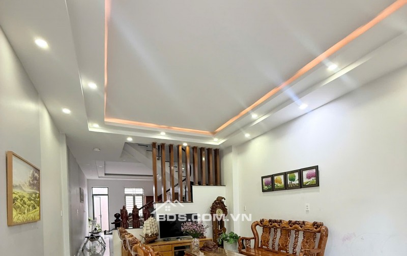 NGỘP BANK! NHÀ 97,5m² SÁT METRO LÀNG ĐẠI HỌC – CHỈ 6,6 TỶ! 