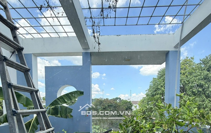 NGỘP BANK! NHÀ 97,5m² SÁT METRO LÀNG ĐẠI HỌC – CHỈ 6,6 TỶ! 