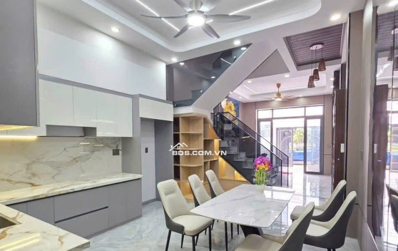 NHÀ ĐẸP GẦN LÀNG ĐẠI HỌC QG Dĩ An Bình Dương, Giảm giá sốc
