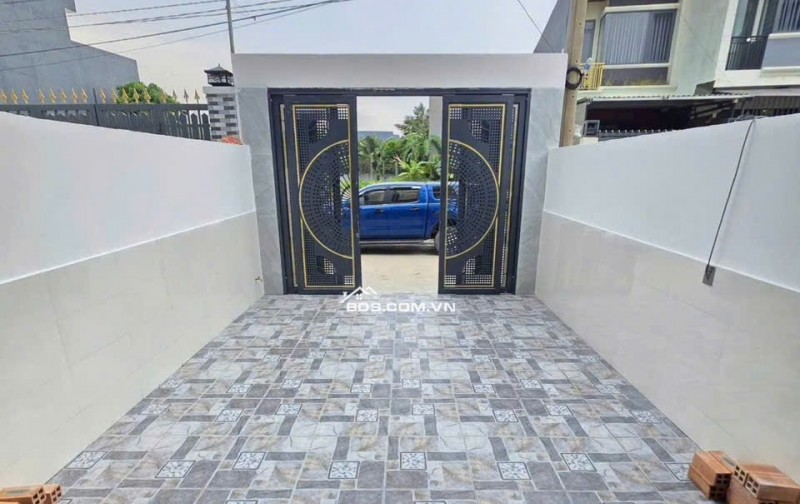 NHÀ ĐẸP GẦN LÀNG ĐẠI HỌC QG Dĩ An Bình Dương, Giảm giá sốc
