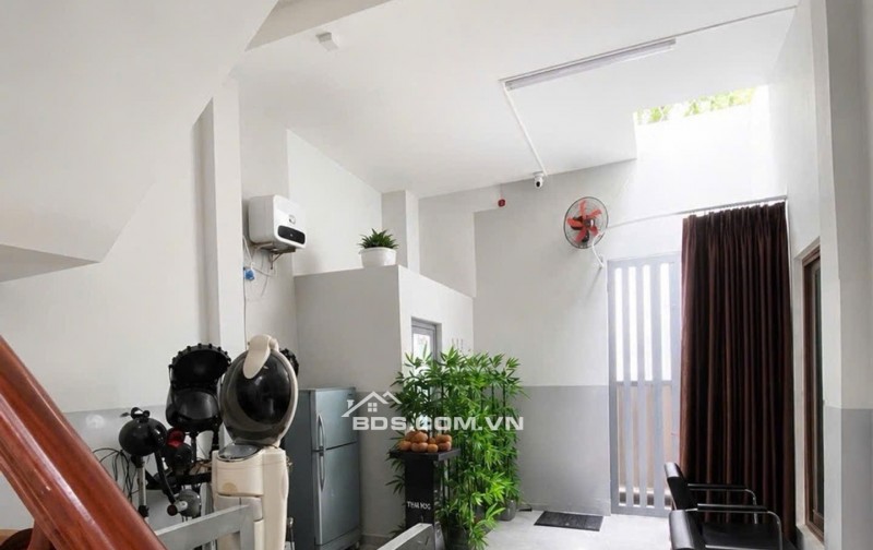 MTKD đường Tân Hương, sát chợ và AEON Tân Phú 10 phút, dòng tiền ổn 30 tr/tháng - Đang cho Spa thuê
