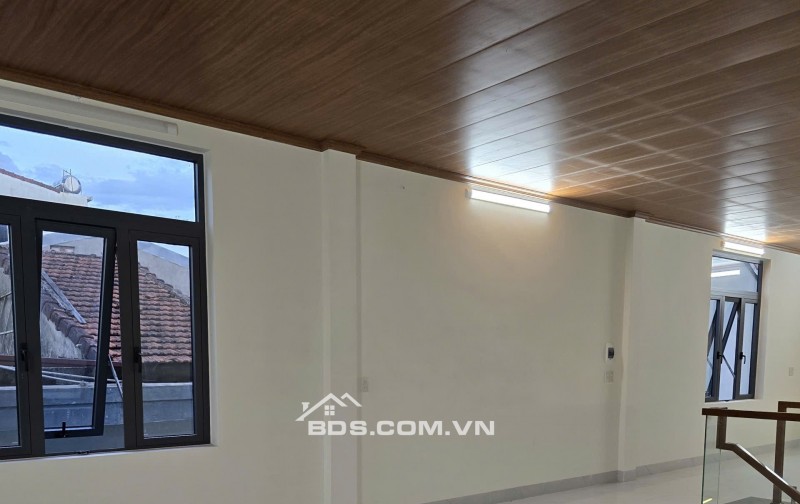 CHÍNH CHỦ BÁN NHÀ 2 MẶT TIỀN NGUYỄN TẤT THÀNH - TP. HUẾ (NỞ HẬU, KO NGẬP)