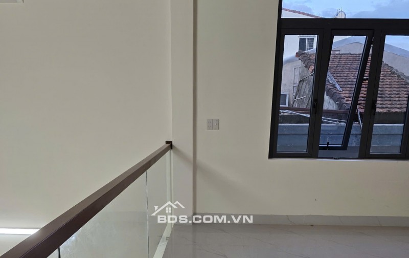 CHÍNH CHỦ BÁN NHÀ 2 MẶT TIỀN NGUYỄN TẤT THÀNH - TP. HUẾ (NỞ HẬU, KO NGẬP)