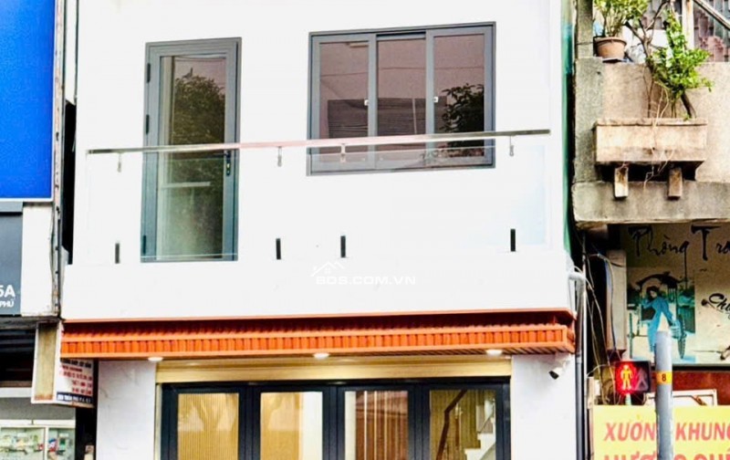  CƠ HỘI SỞ HỮU NHÀ MẶT TIỀN TRẦN PHÚ - 44m2 – QUẬN 5 – GIÁ CHỈ 8.7 TỶ  Mặt tiền 25 Trần Phú, ngay