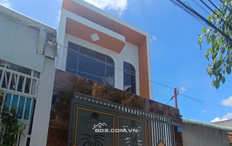 Nhà ngay trung tâm Dĩ An giá giảm sốc chỉ còn 4.3 tỷ