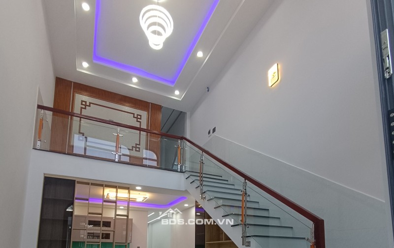 Nhà ngay trung tâm Dĩ An giá giảm sốc chỉ còn 4.3 tỷ