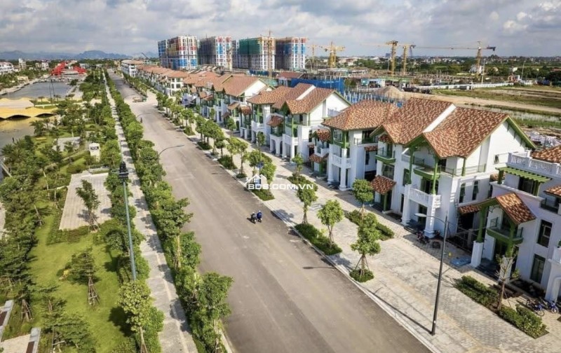Liền kề 4.5 tầng giá mềm nhất phân khu, chỉ 4.59 tỷ nhận nhà sổ đỏ trao tay