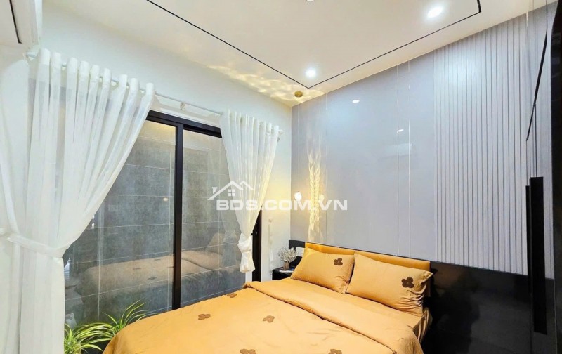 CẦN BÁN NHÀ 3 TẦNG 3PN 2WC GẦN BIỂN KHU VỰC LIÊN CHIỂU