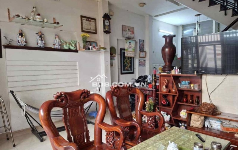 NHÀ PHỐ ĐẸP – VỊ TRÍ ĐẸP – GIÁ TỐT CHO KHÁCH THIỆN CHÍ