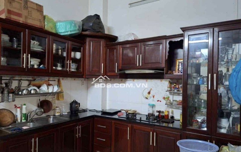 NHÀ PHỐ ĐẸP – VỊ TRÍ ĐẸP – GIÁ TỐT CHO KHÁCH THIỆN CHÍ
