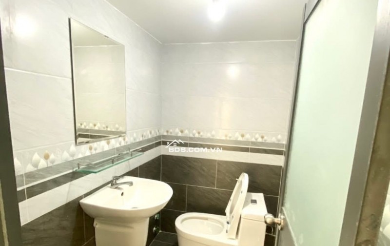 Phòng trọ giá tốt gần CVPM Quang Trung, CĐ FPT ,CĐ Viễn Đông