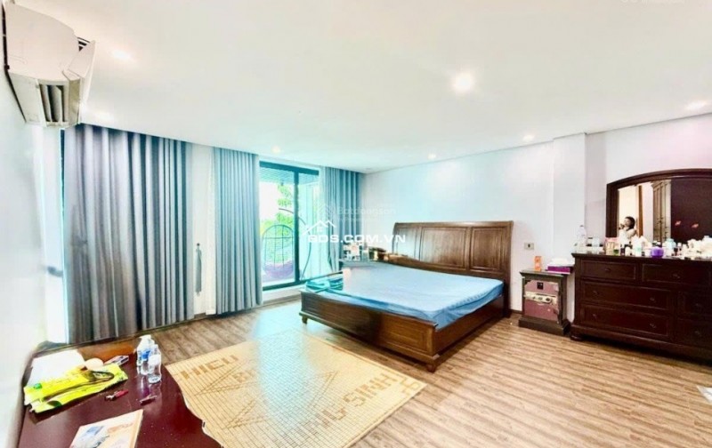 Bán siêu phẩm mặt phố Vạn Phúc kéo dài, Ba Đình DT: 91m, 5 tầng, MT 4,6m, 64 tỷ. LH: 0933 993568