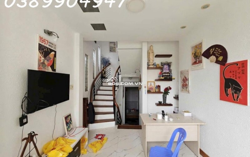Toà căn hộ 7 tầng bên hông chung cư Vĩnh Phước, sát đường 2/4: 50m. Giá: 20 tỷ