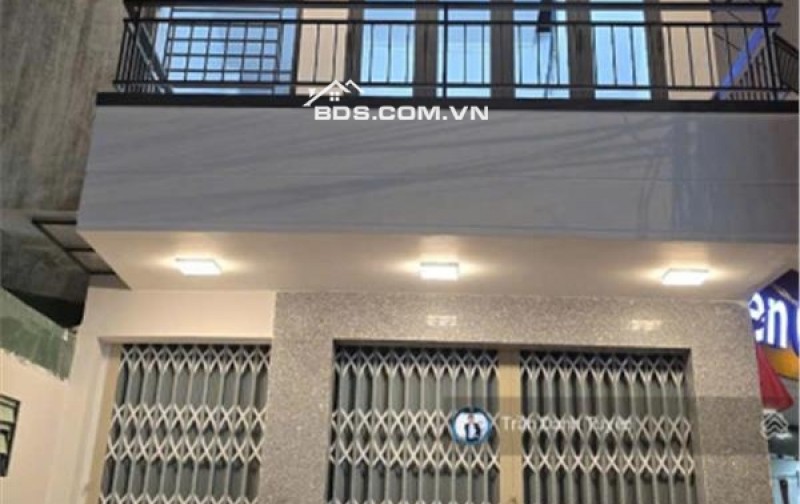 Bán siêu phẩm nhà đẹp căn góc vòng xoay đầu tư kinh doanh
