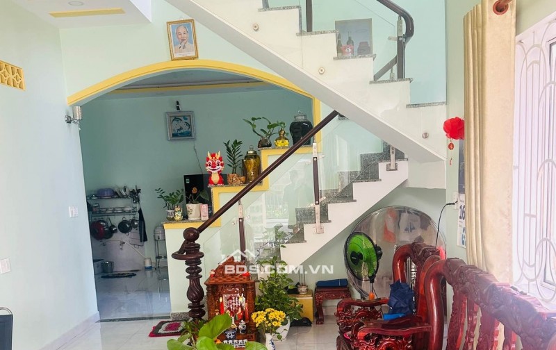 BIỆT THỰ SÂN VƯỜN 300M2, NGANG 15M - ĐẦY ĐỦ CÔNG NĂNG - NHÀ ĐÚC BTCT 4PN.