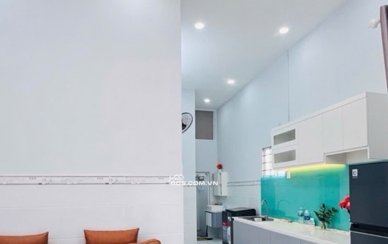 Bán Nhà Xây Mới Đẹp - Sổ Hồng riêng - Đường Huỳnh Tấn Phát.