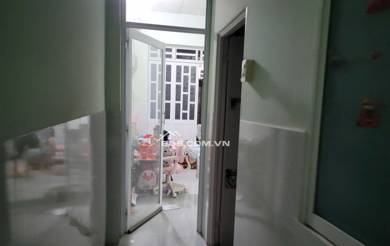 BÁN NHÀ 3 TẦNG MẶT TIỀN ĐƯỜNG QUANG TRUNG – TRUNG TÂM TP NHA TRANG
