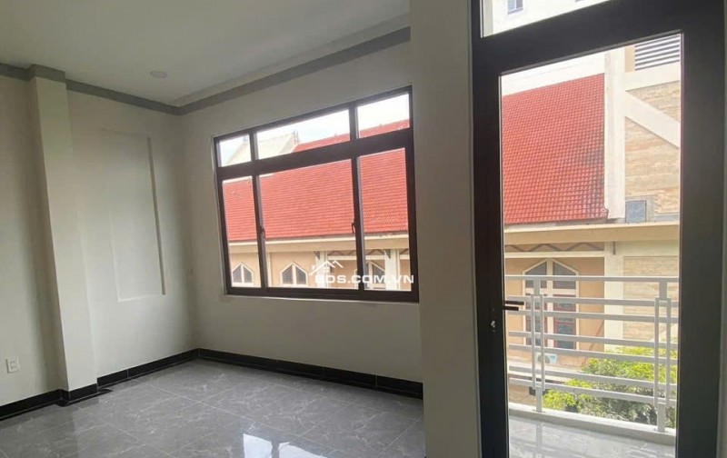 Bán nhà trung tâm thành phố Nha Trang, đường Lê Lai giá 9.99 tỷ