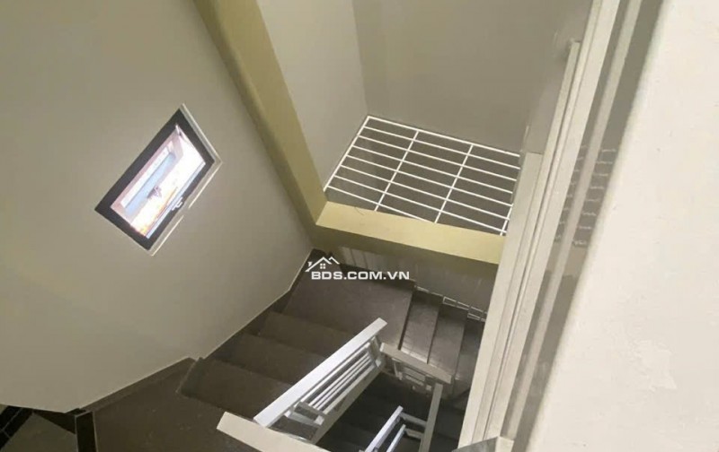Bán nhà trung tâm thành phố Nha Trang, đường Lê Lai giá 9.99 tỷ