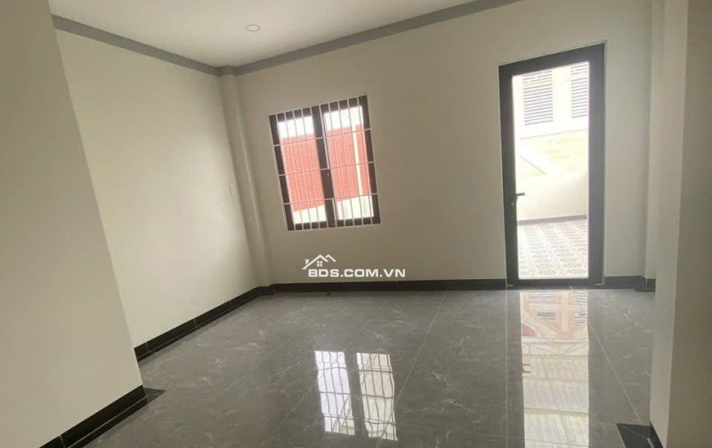Bán nhà trung tâm thành phố Nha Trang, đường Lê Lai giá 9.99 tỷ
