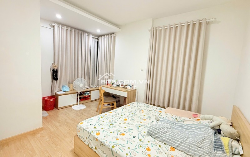 Bán căn góc 84m2 tầng 7 chung cư Era Town Đức Khải - 15B Nguyễn Lương Bằng, Q7, TP. HCM