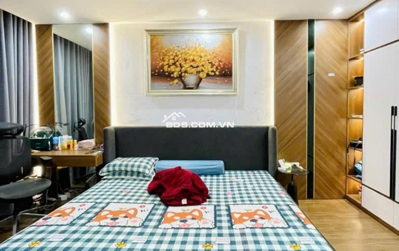 NHÀ ĐẸP TRUNG TÂM ĐỐNG ĐA – 5 TẦNG DÂN XÂY – GẦN Ô TÔ – CHỈ 7,xTỶ