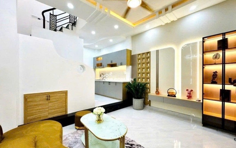 Chủ gửi nhà phố mới xây - hoàn thiện đẹp - kết cấu 2 lầu 1 trệt 120m2 chỉ 2tỷ1