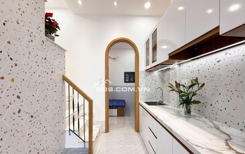 CHỦ GỬI NHANH NHÀ PHỐ BÌNH DƯƠNG - SÂN ÔTÔ, CỔNG TO CHỈ 2TỶ1