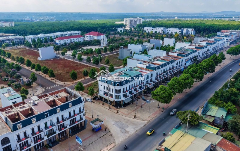 Nhà phố tại khu đô thị Ân Phú, mặt tiền đường Hà Huy Tập rộng 32m