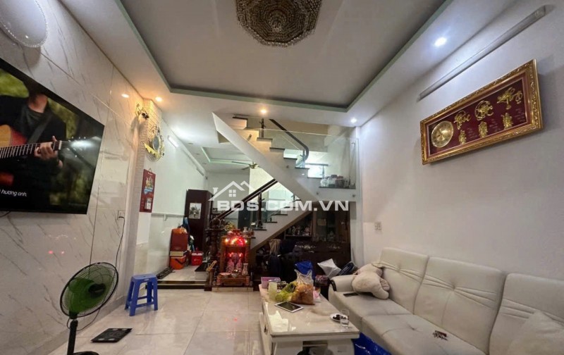 Nhà bán sát mặt tiền đường Tân Mỹ, Quận 7, giá nhỉnh 7 tỷ
