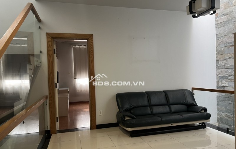 Cho thuê nhà đường số 11 KDC Him Lam P. Tân Hưng Q7