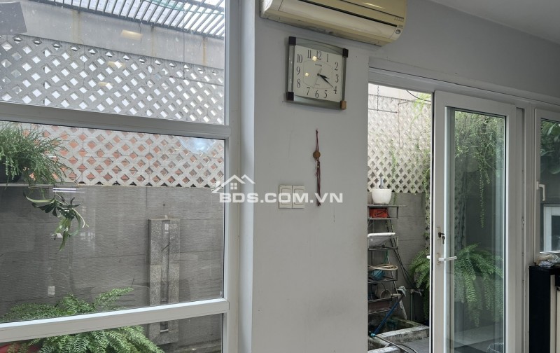 Cho thuê nhà đường số 11 KDC Him Lam P. Tân Hưng Q7