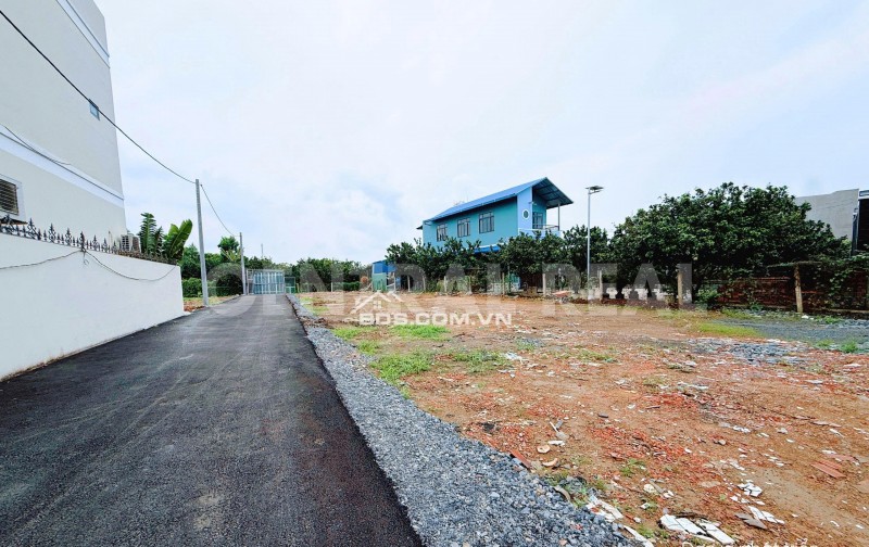 CHỦ NGỘP GIẢM GIÁ 200TR LÔ ĐẤT 100M2 SỔ RIÊNG THỔ CƯ NGAY TRUNG TÂM