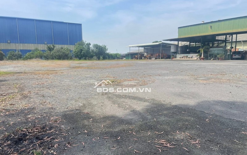 Cho thuê bãi ở đường 5, nhiều diện tích 5000m2, tách lẻ được, giá chỉ 18k/m2/tháng
