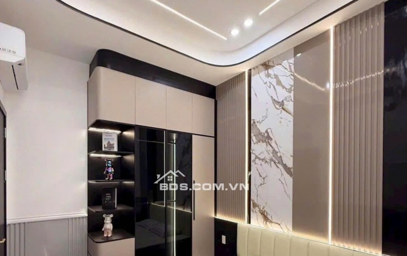  Tìm Đâu Ra! Nhà 1 Trệt 1 Lầu vị trí đẹp 120m² - dọn vào ở ngay tại Thủ Dầu Một