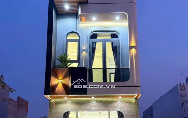  Tìm Đâu Ra! Nhà 1 Trệt 1 Lầu vị trí đẹp 120m² - dọn vào ở ngay tại Thủ Dầu Một