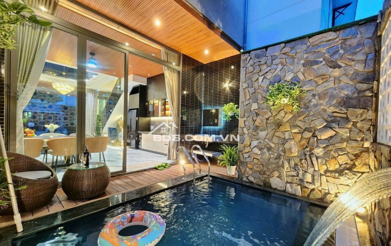 -Cần Bán Một Căn Villa Phong Cách Tân Cổ Điển - Phường Thanh Khê - cách biển 400m - Chính chủ gửi bán nhà 4 Tầng Full toàn bộ nội thất cao cấp