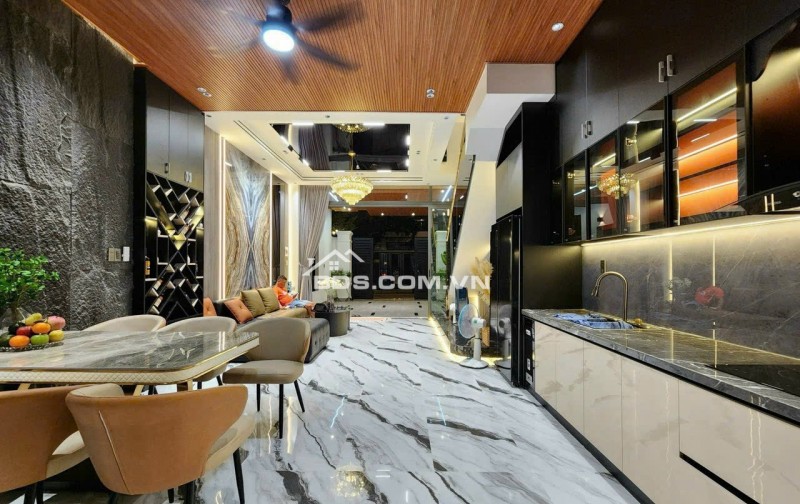 -Cần Bán Một Căn Villa Phong Cách Tân Cổ Điển - Phường Thanh Khê - cách biển 400m - Chính chủ gửi bán nhà 4 Tầng Full toàn bộ nội thất cao cấp
