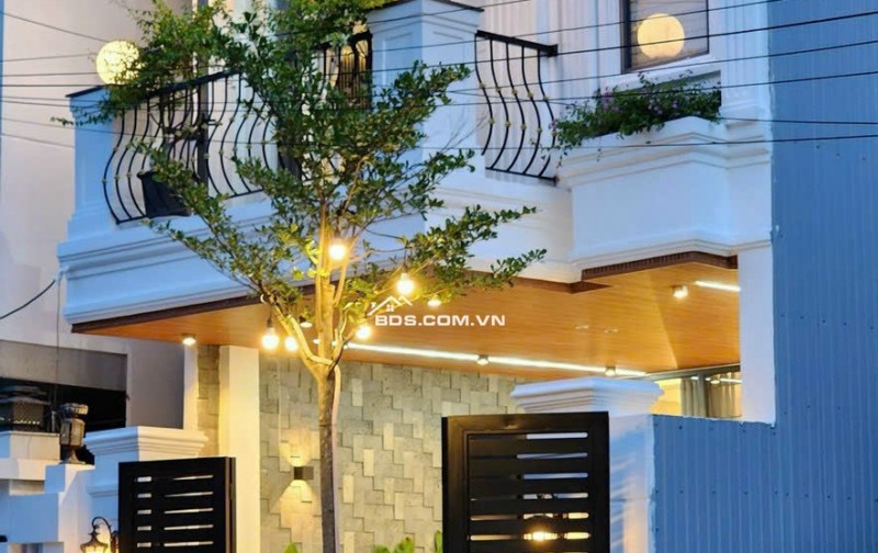 -Cần Bán Một Căn Villa Phong Cách Tân Cổ Điển - Phường Thanh Khê - cách biển 400m - Chính chủ gửi bán nhà 4 Tầng Full toàn bộ nội thất cao cấp