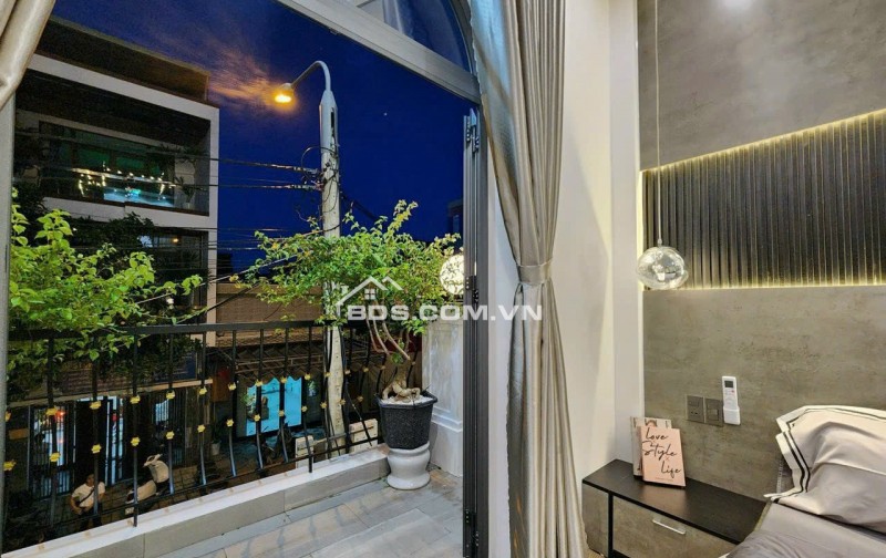 -Cần Bán Một Căn Villa Phong Cách Tân Cổ Điển - Phường Thanh Khê - cách biển 400m - Chính chủ gửi bán nhà 4 Tầng Full toàn bộ nội thất cao cấp