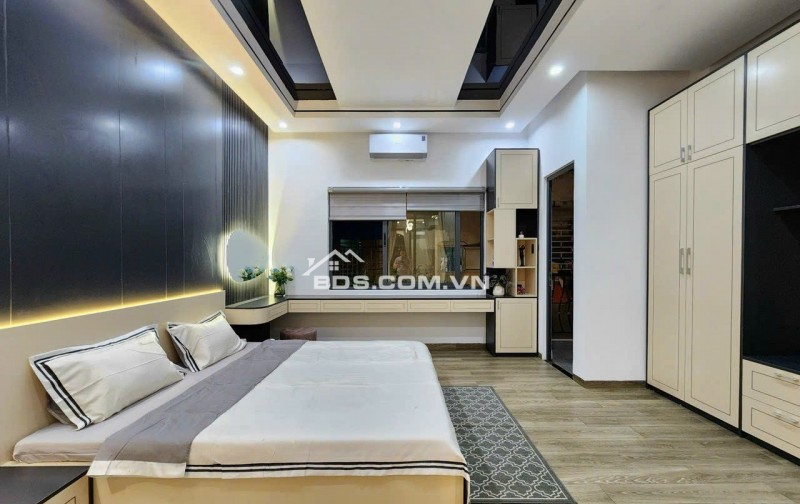 -Cần Bán Một Căn Villa Phong Cách Tân Cổ Điển - Phường Thanh Khê - cách biển 400m - Chính chủ gửi bán nhà 4 Tầng Full toàn bộ nội thất cao cấp