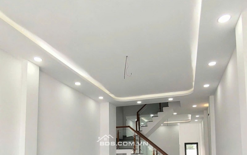 Bán nhà vị trí đẹp có sổ hồng riêng tại Thủ Dầu Một, Bình Dương