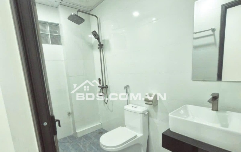 NHÀ MẬU LƯƠNG - 33M - Ô TÔ TRÁNH - LÔ GÓC - KINH DOANH ĐỈNH -5 TẦNG THANG MÁY. Giá: 9,8 tỷ