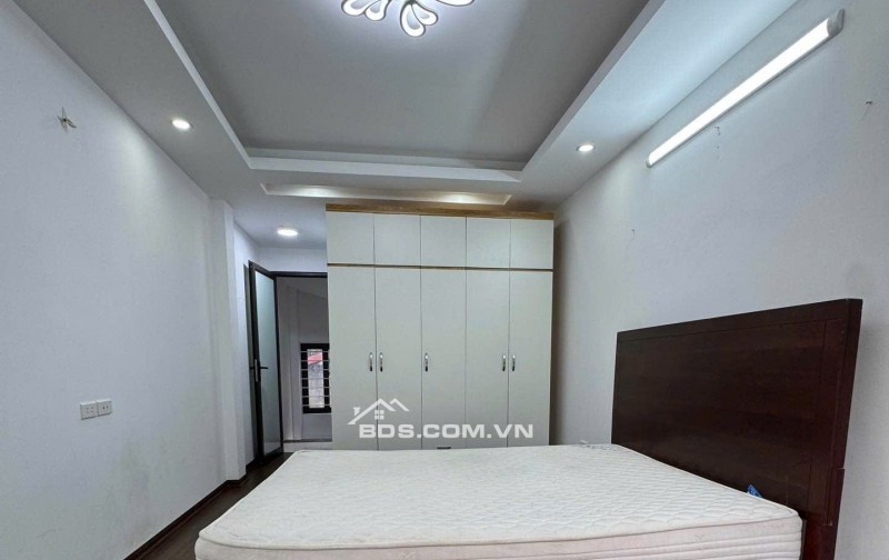 BÁN GẤP NHÀ ÂU CƠ 5 TẦNG MỚI XÂY THIẾT KẾ ĐẸP CHO THUÊ 15 TRIỆU/THÁNG