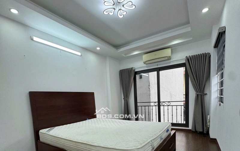 BÁN GẤP NHÀ ÂU CƠ 5 TẦNG MỚI XÂY THIẾT KẾ ĐẸP CHO THUÊ 15 TRIỆU/THÁNG