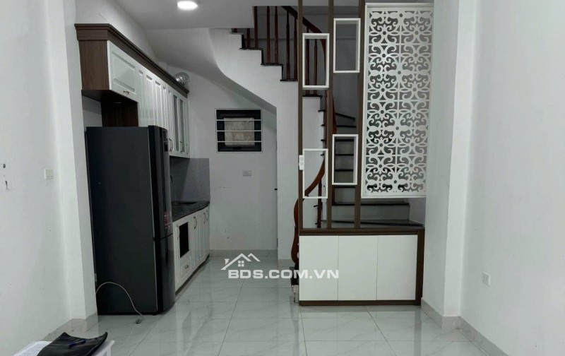 BÁN GẤP NHÀ ÂU CƠ 5 TẦNG MỚI XÂY THIẾT KẾ ĐẸP CHO THUÊ 15 TRIỆU/THÁNG